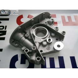 E040100005 Насос масла Geely CK/CK2